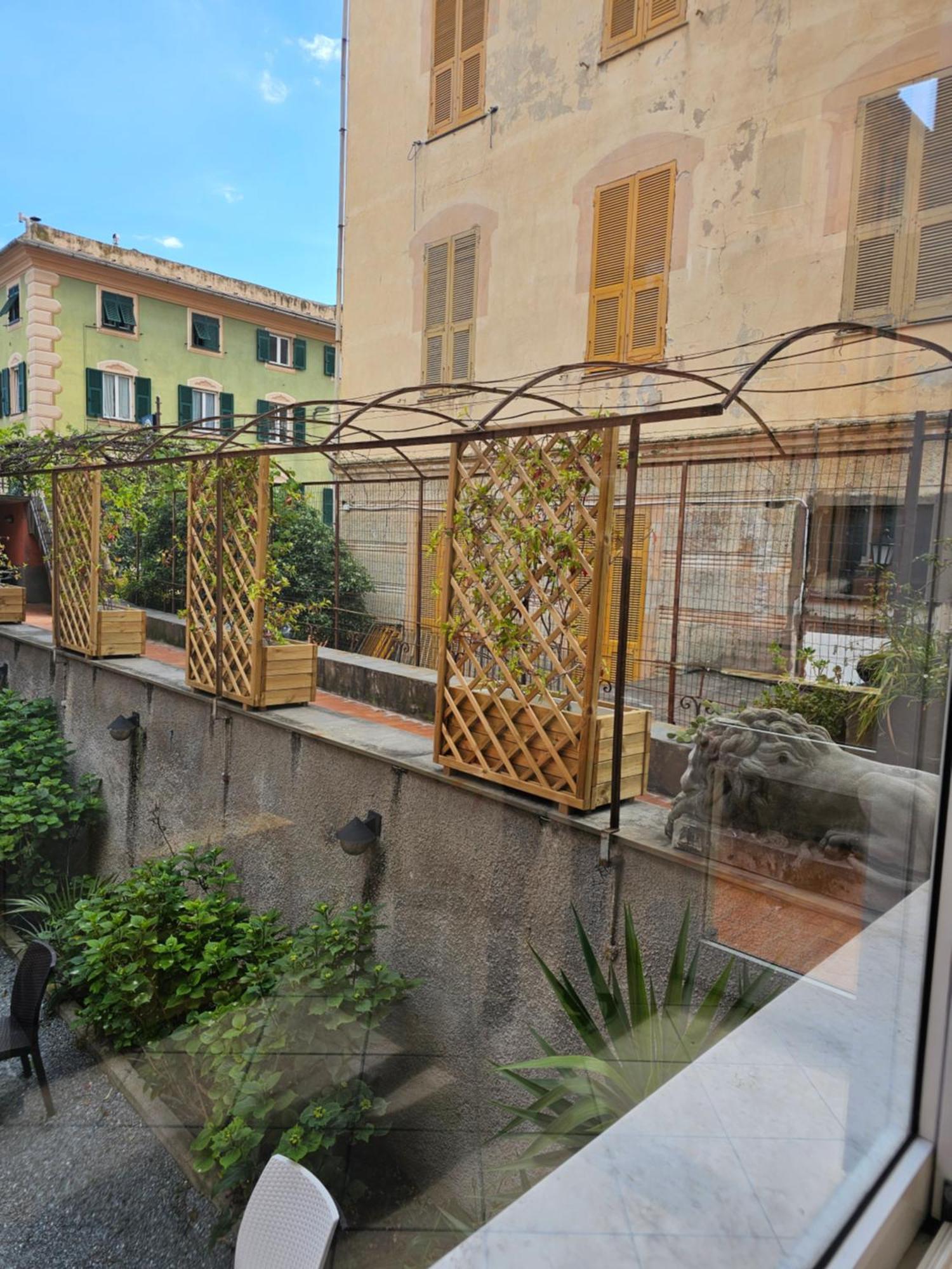 Casa Atena, Spaziosa, Romantica Con Idromassaggio Privato Varazze Esterno foto